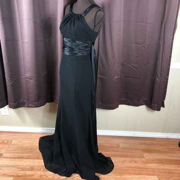 David’s bridal long dress size 2 - Picture 2 of 8